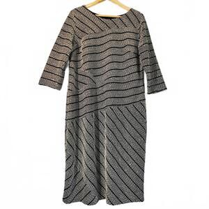 CATO Ladies Plus Size Black Gold White Stitched Knit Textured Straight Dress Mid